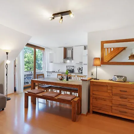 Weingut Landerer 아파트 *