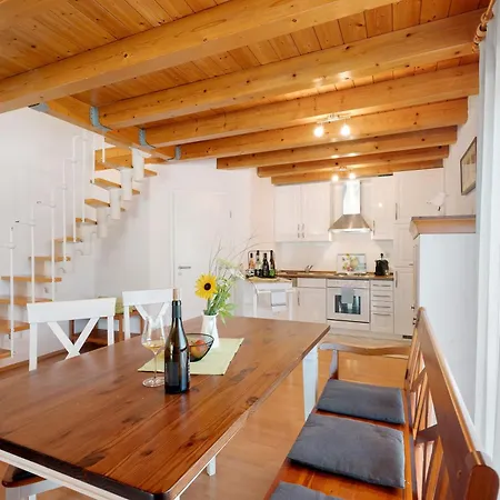 Weingut Landerer 아파트 *